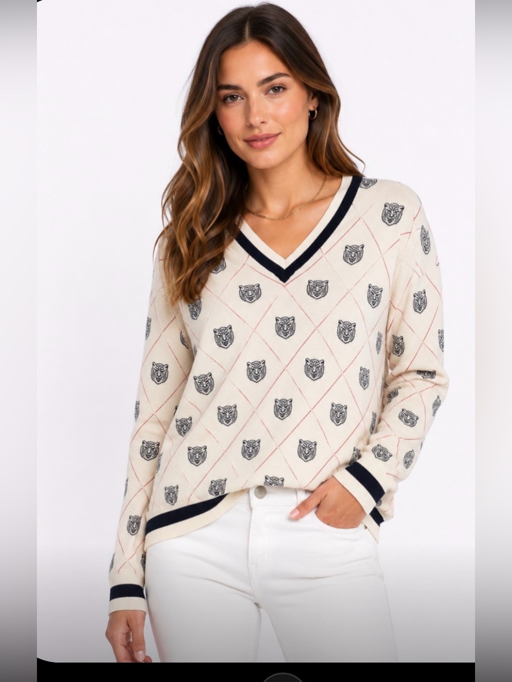 Gucci Ivory Tiger Crest V-Neck  Knit Sweater | Size M | Luxury Designer
